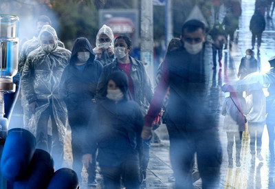 Virüs Türkiye'nin sınırına kadar dayandı! Vakalar arttı, 13 kişi öldü