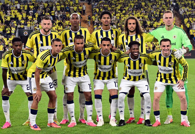 Fenerbahçe'de bir ayrılık daha! Takımın yıldızı arkadaşlarıyla vedalaşıyor