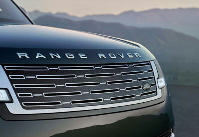 Patent başvuruları rekor kırdı! Range Rover'ın ilk elektrikli aracı tanıtıldı