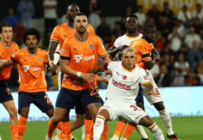 5 gol, 1 kırmızı kart, nefes kesen maç. Galatasaray, Başakşehir'i son dakikalarda mağlup etti