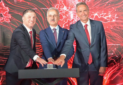 Vodafone ve DAMAC Digital'den İzmir'e 100 milyonluk veri merkezi