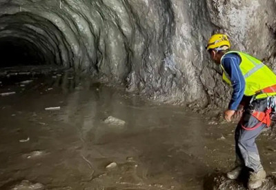 Mucize kurtuluş! Çamur altında 10 gün yaşam mücadelesi verdi