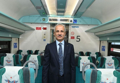 Tren bileti bulamayan yolcuya bu bildirim gidecek! Bakan Uraloğlu açıkladı