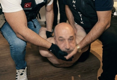 Adalet Bakanı Akın Gürlek duyurdu! Firari uyuşturucu baronu yakalandı!