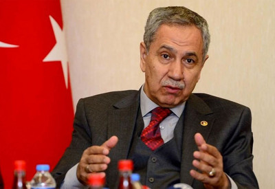 Bülent Arınç'tan Melih Gökçek'e: 'Utanarak izledim'
