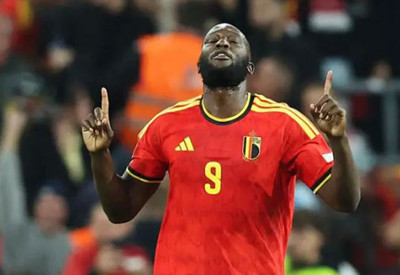 Fenerbahçe'nin golcüsü Lukaku Türkiye'yi boş geçmedi! Bir ilki yaşadı