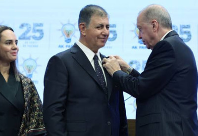 Özgür Özel’den Cemil Tugay’a zehir zemberek sözler: "Bizim için haindir!"