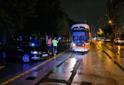 Eskişehir'de tramvay kazası: Otomobildeki 2 kişi yaralandı