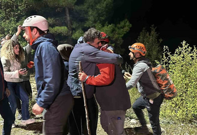 Isparta Yazılı Kanyon'da mahsur kalan 10 İHH gönüllüsü kurtarıldı