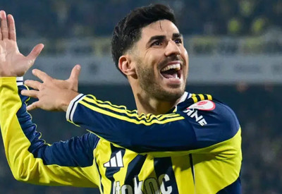 Fenerbahçe'den iki futbolcu için açıklama! 3 ay forma giyemeyecek