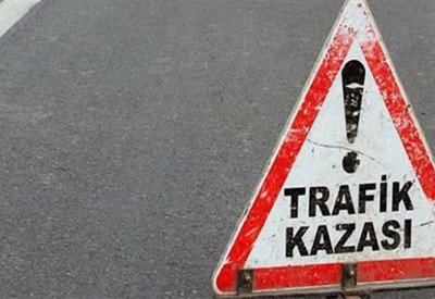 Menderes-Seferihisar kara yolunda 3 otomobil birbirine girdi: 7 yaralı