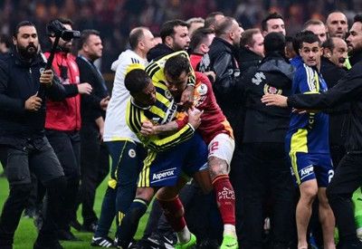 Galatasaray'a Tahkim'den kötü haber: Abdülkerim Bardakcı'nın cezası kesinleşti!
