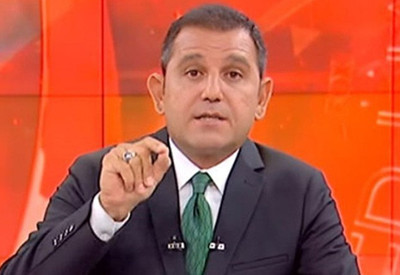 Fatih Portakal'ı portakal yiyerek protesto ettiler: Washington'ın kokmuş portakalısın