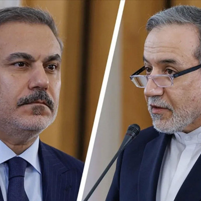 Abbas Arakçi'den Hakan Fidan'a: ABD, diplomasi sürecini zedeliyor