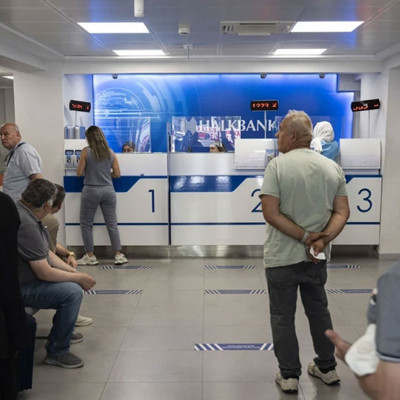 TOKİ'nin açık satış kampanyası başladı! Ankara'daki bankalarda "başvuru" yoğunluğu