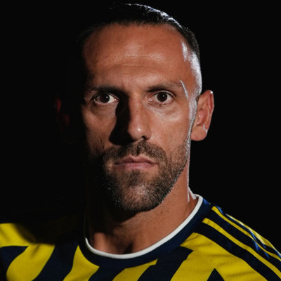 Vedat Muriç resmen Fenerbahçe'de!