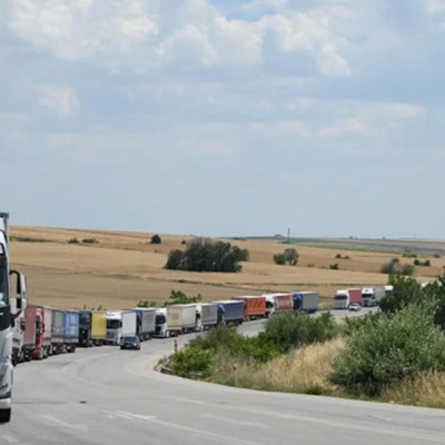 Hamzabeyli Sınır Kapısı'nda 23 kilometrelik TIR kuyruğu