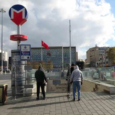 Valilik karar almıştı: Taksim Metro istasyonu kapatıldı!