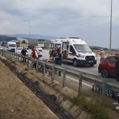 Aydın-Denizli Otoyolu’nda yolcu otobüsü bariyerlere saplandı! Çok sayıda yaralı var