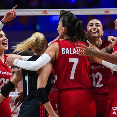 Çin'e set vermedik! A Milli Kadın Voleybol Takımı, Milletler Ligi'nde finalde