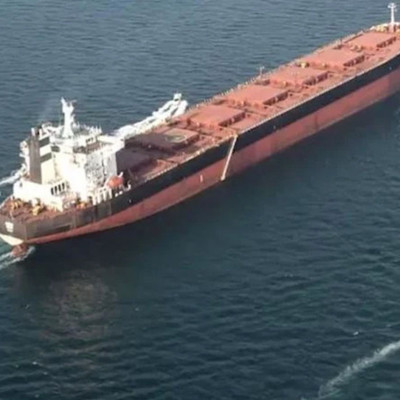 İran basını: Hürmüz Boğazı'nda deniz mayınına çarpan bir petrol tankeri patladı