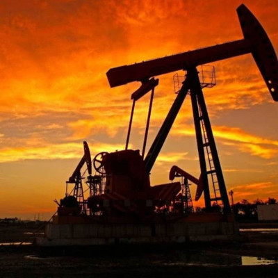 ABD-İran çatışması petrolü tırmandırdı