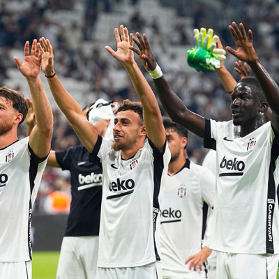 Beşiktaş, Midtyjlland maçının kamp kadrosunu açıkladı: 3 futbolcudan mahrum kalacak