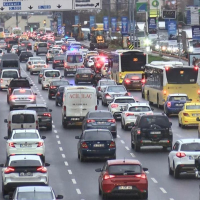 İstanbullular dikkat! Saat 12.00'den sonra bu yollar kapalı