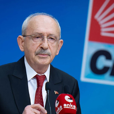 CHP’de belediye başkanlarına net mesaj: Tarafınızı seçin!