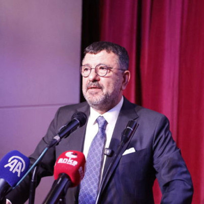 İzmir'deki yolsuzluk soruşturmasında yeni gelişme... Veli Ağbaba'nın ağabeyi dahil iki kişi gözaltında