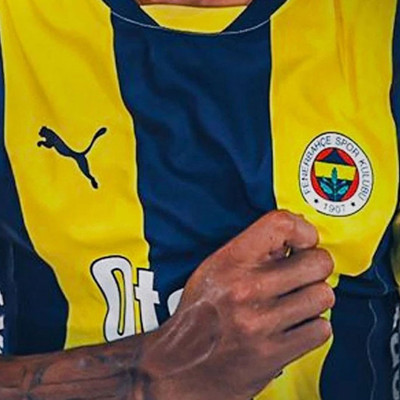 Fenerbahçe'nin Şampiyonlar Ligi kadrosunda değişiklik! İşte listeye eklenen ve çıkan isim