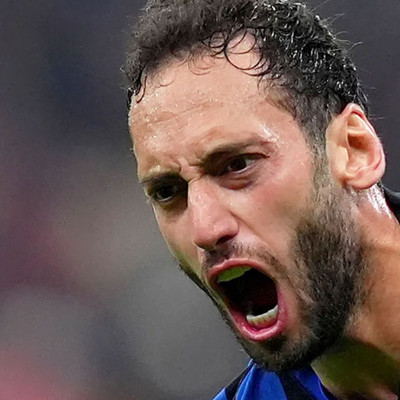 Hakan Çalhanoğlu Süper Lig'e imzaya geliyor! Şimdi ortalık fena karışacak