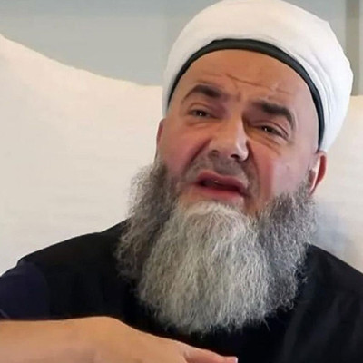 Cübbeli Ahmet Hoca, apar topar ameliyata alındı
