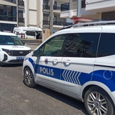 Antalya'da polis memur 3 gün önce taşındığı evinde ölü bulundu