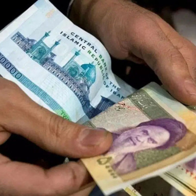 ABD doları, İran tümeninin karşısında tarihi zirveye ulaştı