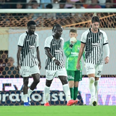 Beşiktaş, Alanyaspor'a yenildi