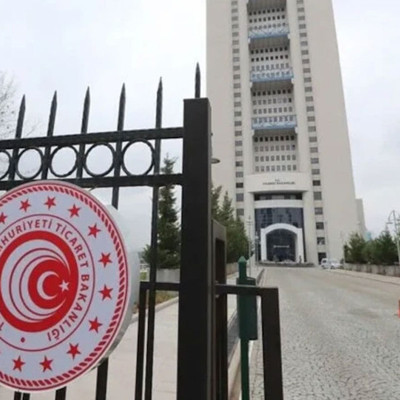 Ticaret Bakanlığı uyardı: Sosyal medyada 'Fiyat için DM' yazana ceza geliyor