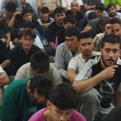 İran’dan Türkiye’ye kaçak girmeye çalışırken yakalandılar! Gürbulak’ta TIR’ın dorsesinden 155 kişi çıktı!