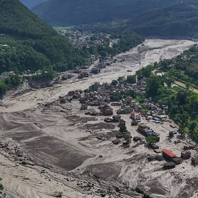 Nepal'de selde hayatını kaybedenlerin sayısı 157'ye yükseldi