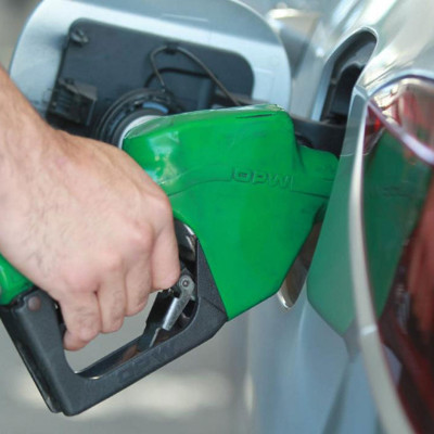 Benzine 3,20 lira zam: Pompa fiyatlarına yansıdı