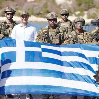 Miçotakis'ten alçak adım: İsrail'den alınan silahları o adaya yerleştirecek