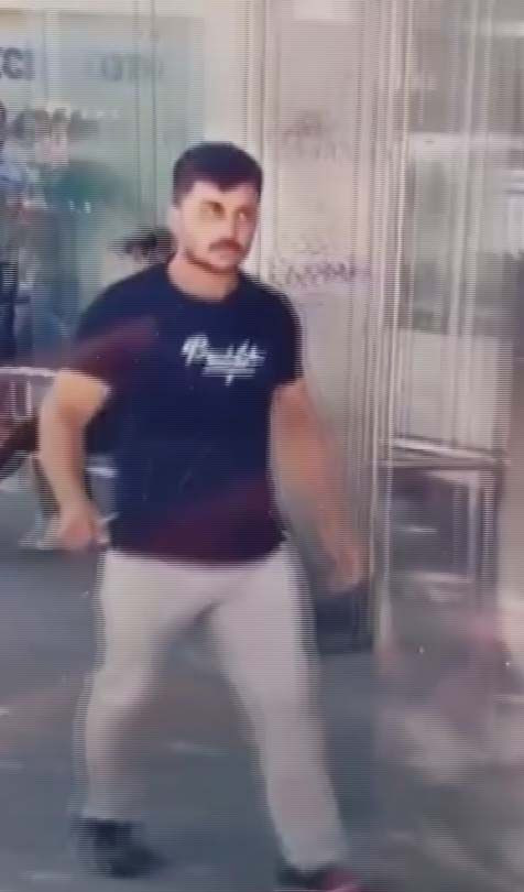 Komşusunun kızını otobüs durağında tornavida ile yaraladı - Resim: 3