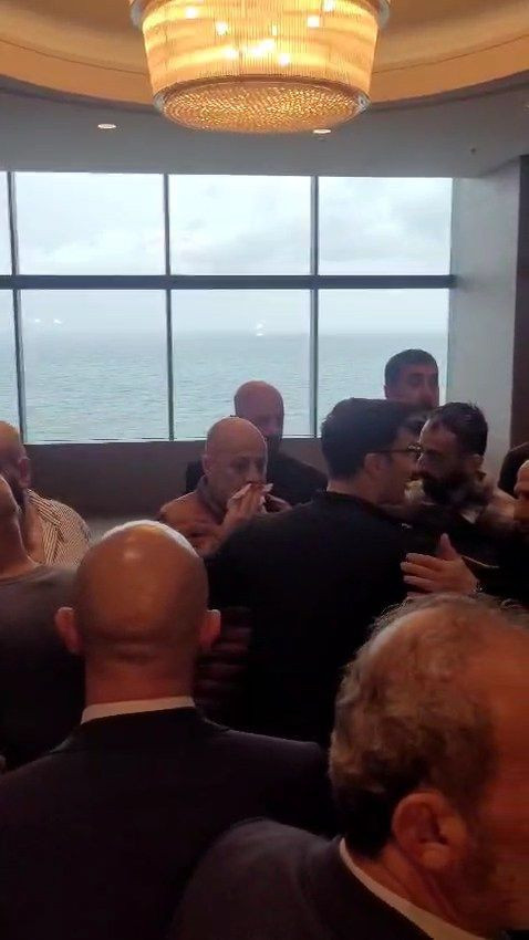 CHP kongresinde kavga: 2 yaralı - Resim: 2