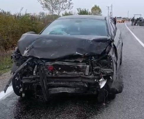 Bursa’da iki otomobil çarpıştı: 1 ölü, 2 yaralı - Resim: 2