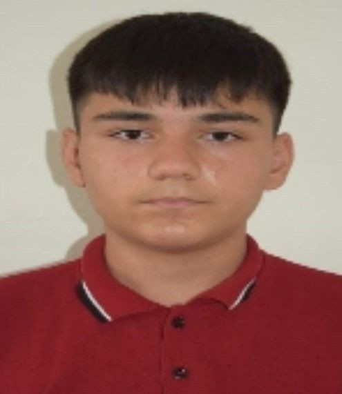 Raylara düşen 15 yaşındaki futbolcu Eren'in ayağının üzerinden tren geçti - Resim : 1