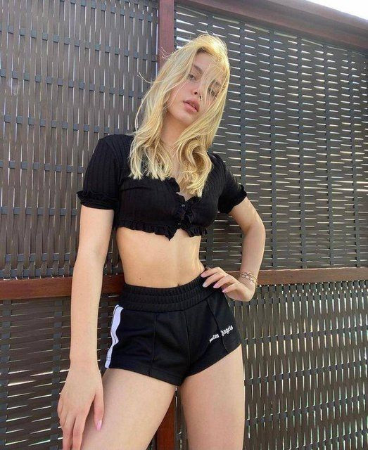 Aleyna Tilki'den Maldivler pozu - Fotoğraf: 2
