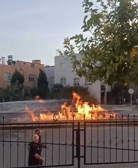 Doğal gaz sızıntısı olan yerde sigara yakmak isterken yangın çıkardı; 2 yaralı - Resim: 3