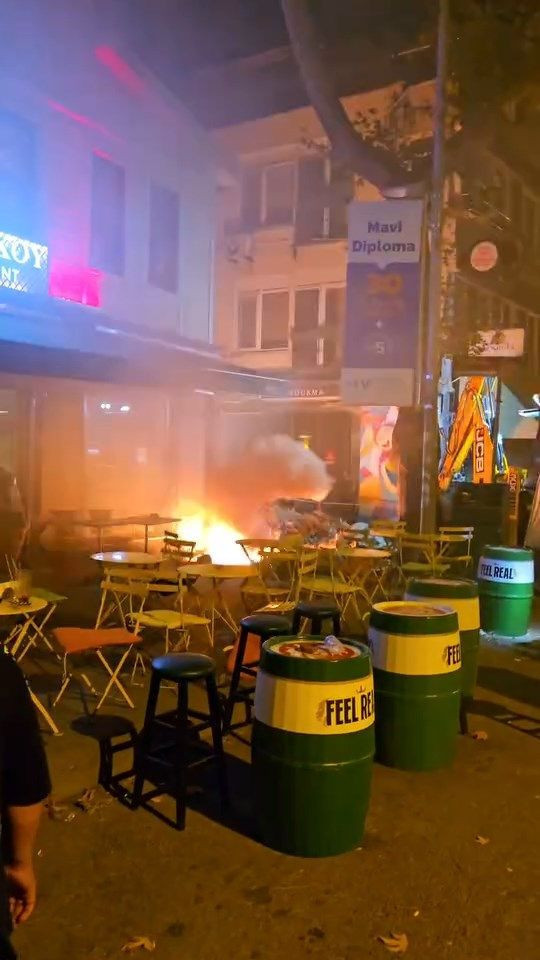 Sarıyer'de kazı çalışması sırasında elektrik kabloları koptu - Resim: 3