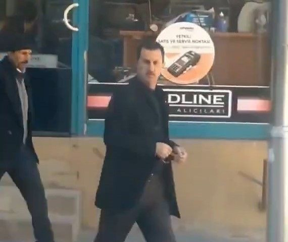 Esad’a benzeyen Diyarbakırlı, sosyal medyada gündem oldu - Resim: 3