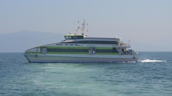 Marmara'da fırtına deniz seferlerini aksatıyor